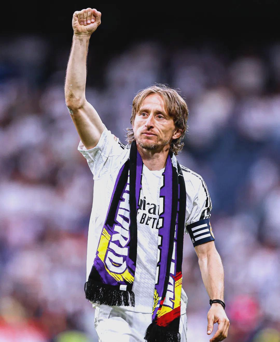 国脚连续两场关键进球